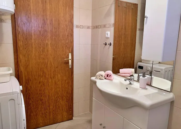 Viola Apartment Silo (Krk)